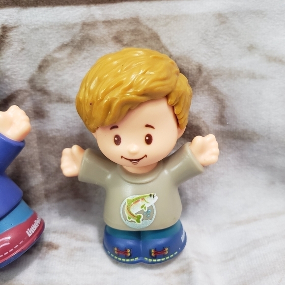 Fisher Price Little People Set Of 3 2.5" Figures Two Boys 1 Girl Ice Cream - Picture 4 of 8